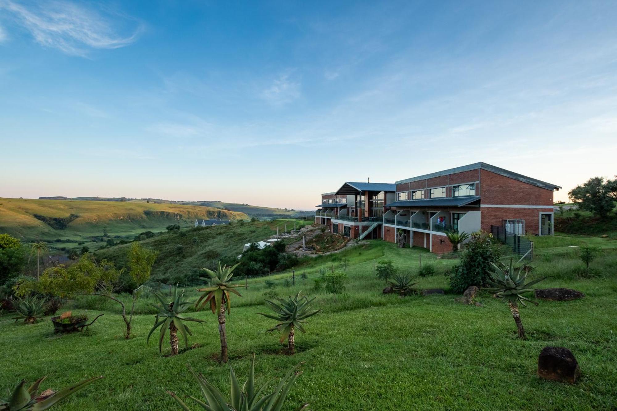 Dragonview Lodge Champagne Valley Exterior foto